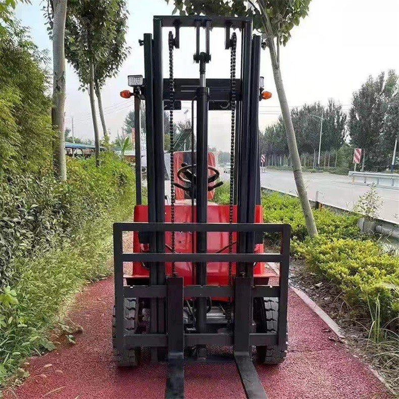 4 Wheel Electric Forklift high quality